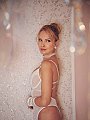 Bella L