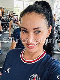Claudia_hotMILF