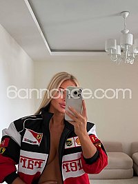 NIKKI PETIT