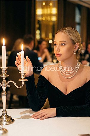 Escort Paris TEONA KITTEN à Paris