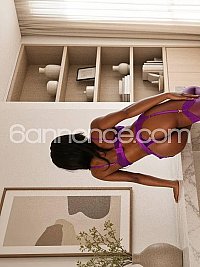 Naomie